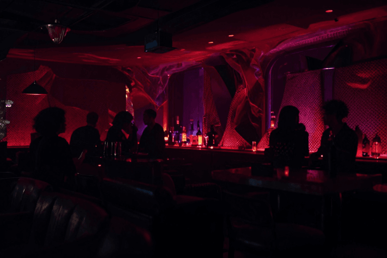 ハプニングバーに行く前に知っておきたい「暗黙のルール」入門