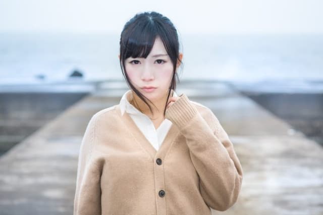 女子の甘え袖が可愛くて仕方ないのは何故か本気で考えてみた。