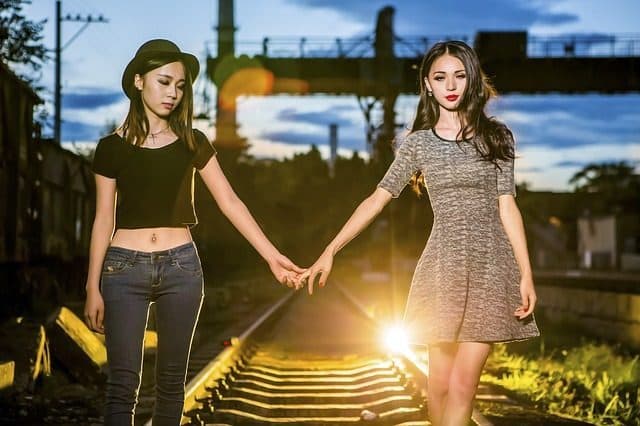 【衝撃】イマドキのレズセックスの知られざる常識3選!